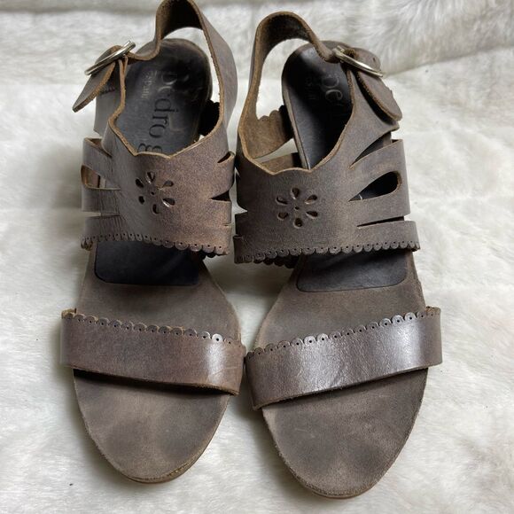 Pedro Garcia made in Spain 
Winona Cutout-Scalloped Leather gray Sandals… - Picture 1 of 7